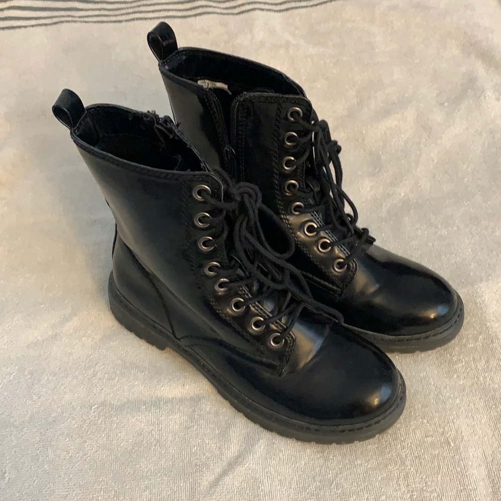 Mudd combat boots